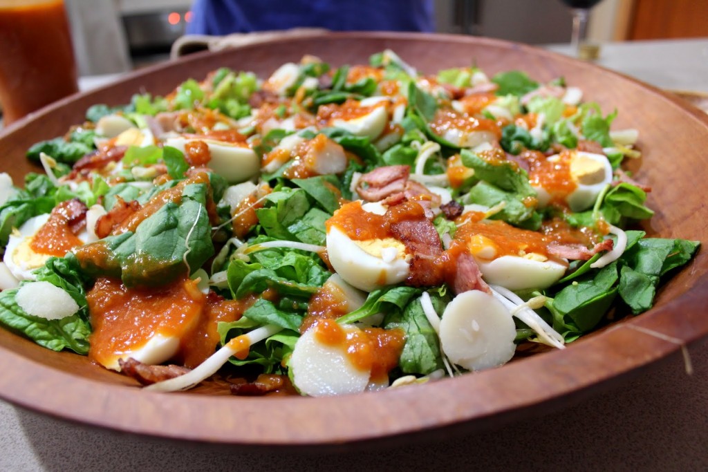 Spinach Salad with Red Dressing