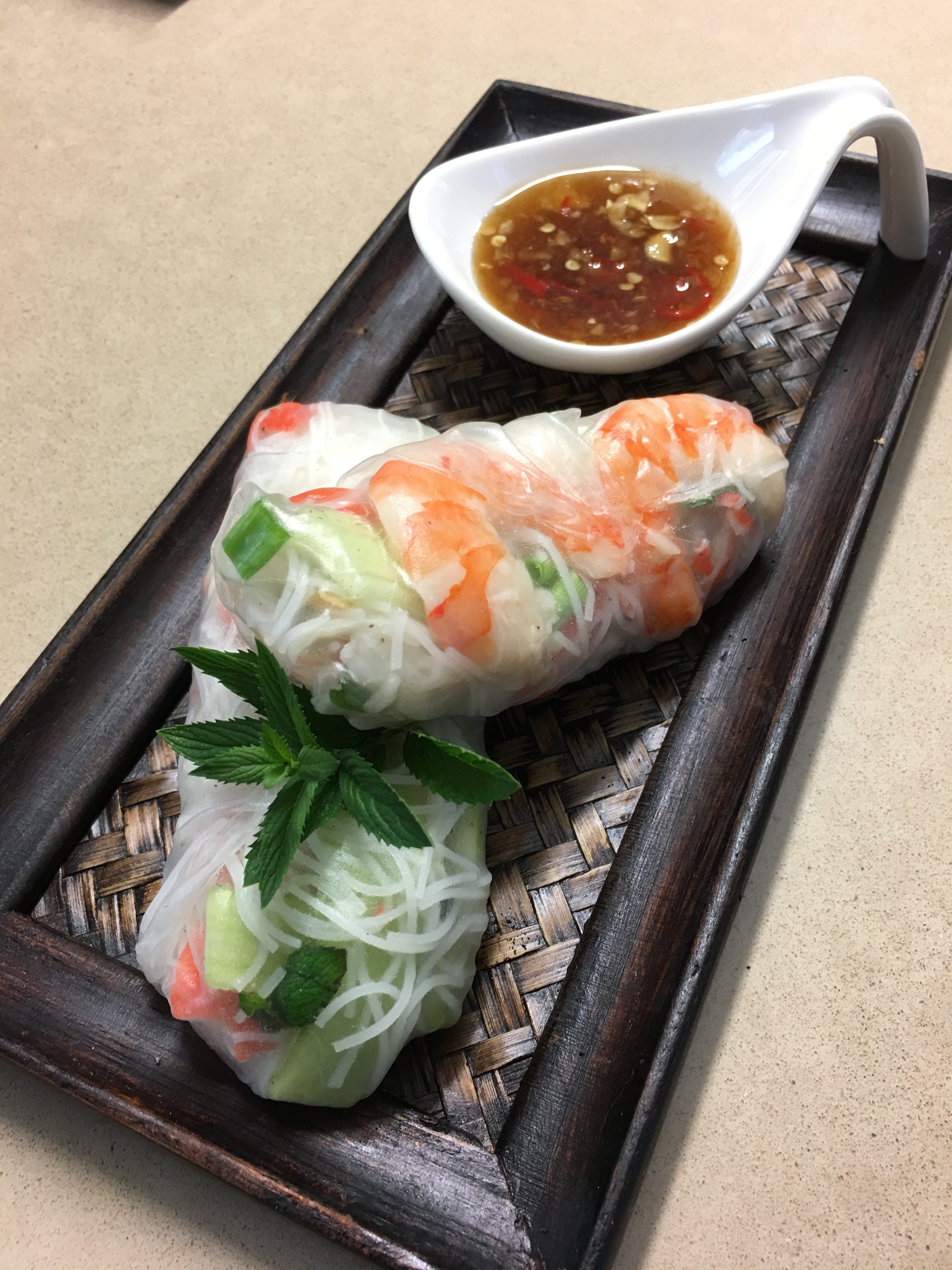 vietnamese-rice-paper-rolls